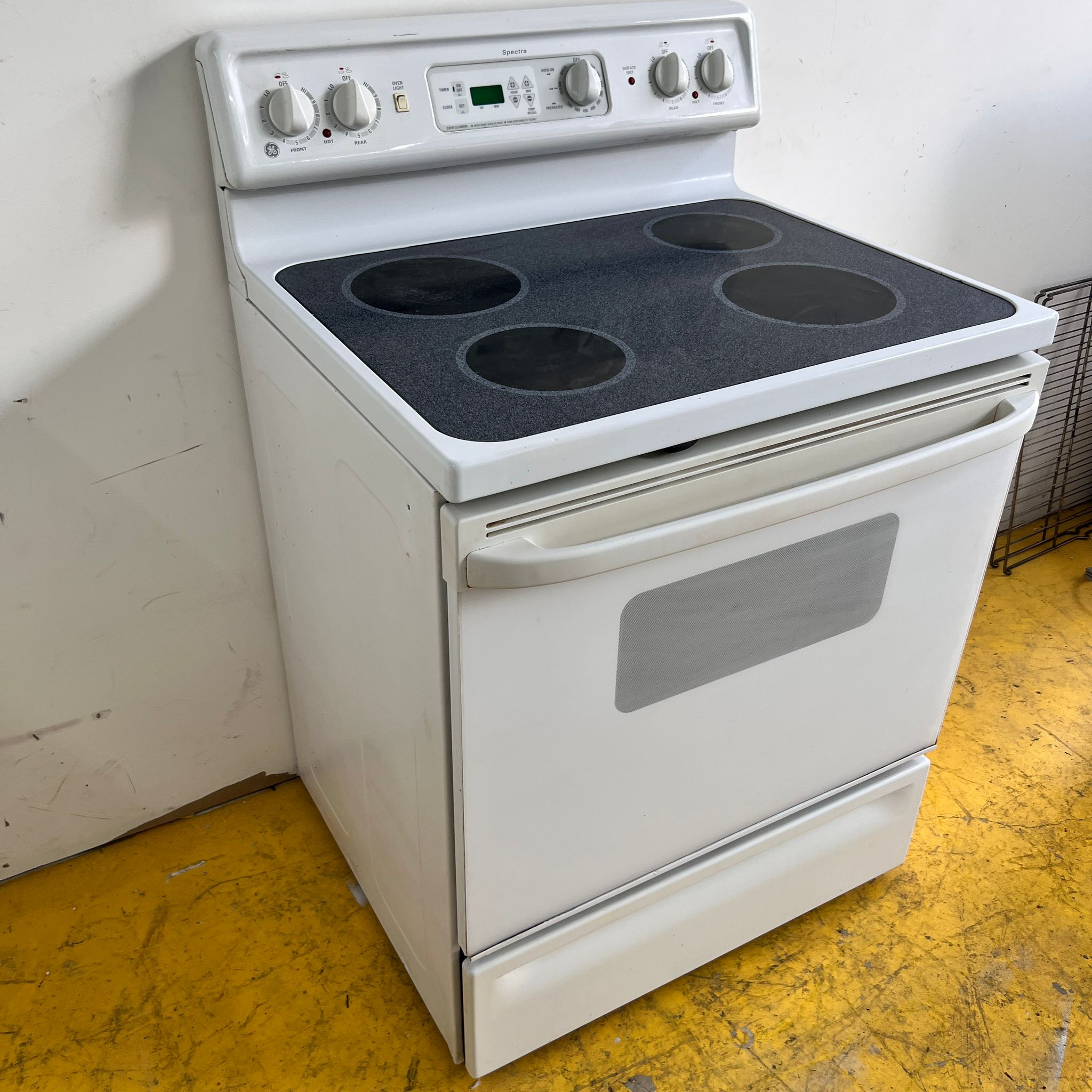 GE Electric Stove GE Electric Stove